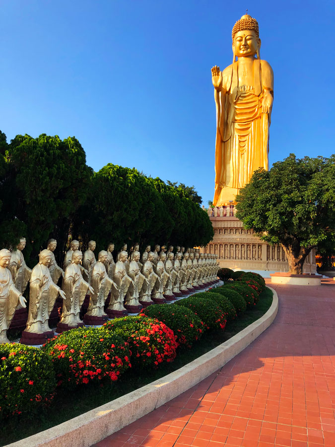 Fo-Guang-Shan-Buddha-Land